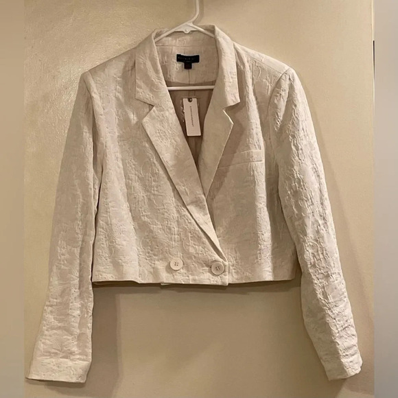 CURRENT AIR by ANTHROPOLOGIE Cropped Jacquard Blazer in Light Sand - Picture 5 of 10